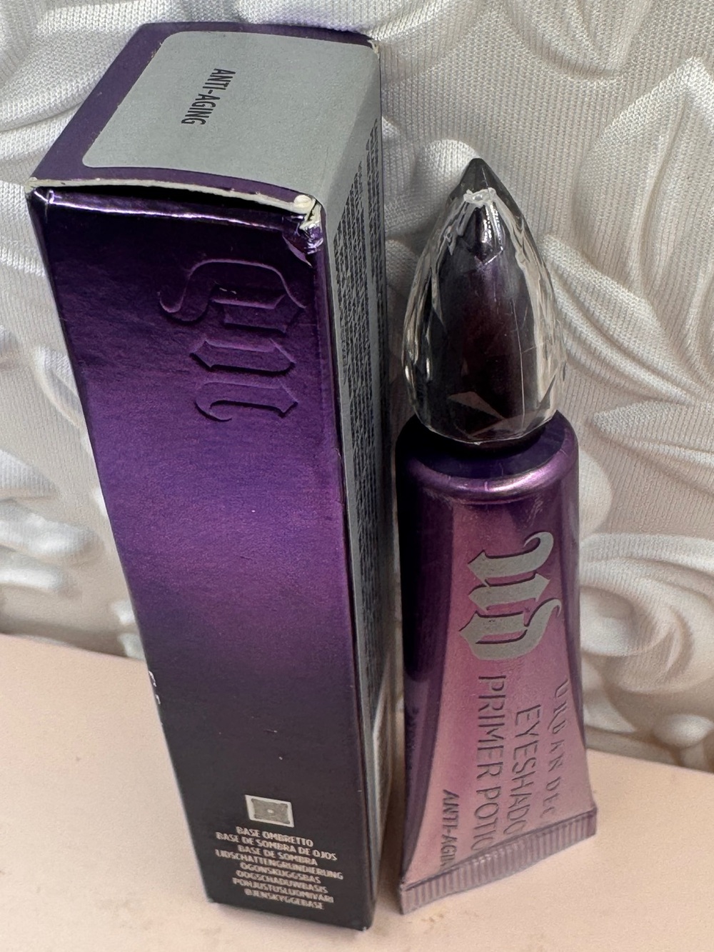 Urban decay eyeshadow primer potion- anti-aging .33oz eye primer